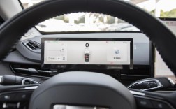 吉利几何汽车(吉利几何汽车仪表盘)