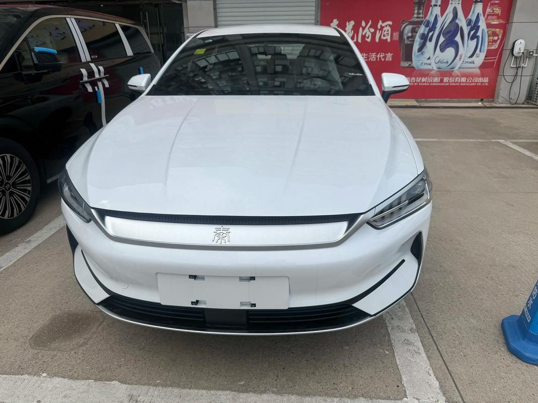 比亚迪公交车多少钱一辆/比亚迪秦出租车版多少钱