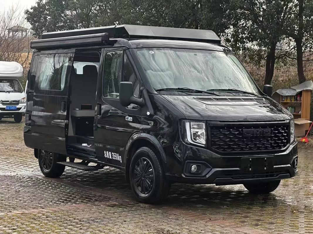 江铃福特新款25万房车(江铃福特2019新款房车)