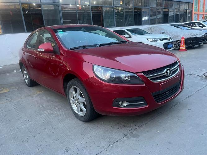 江淮和悦b15三厢,江淮和悦b15两厢