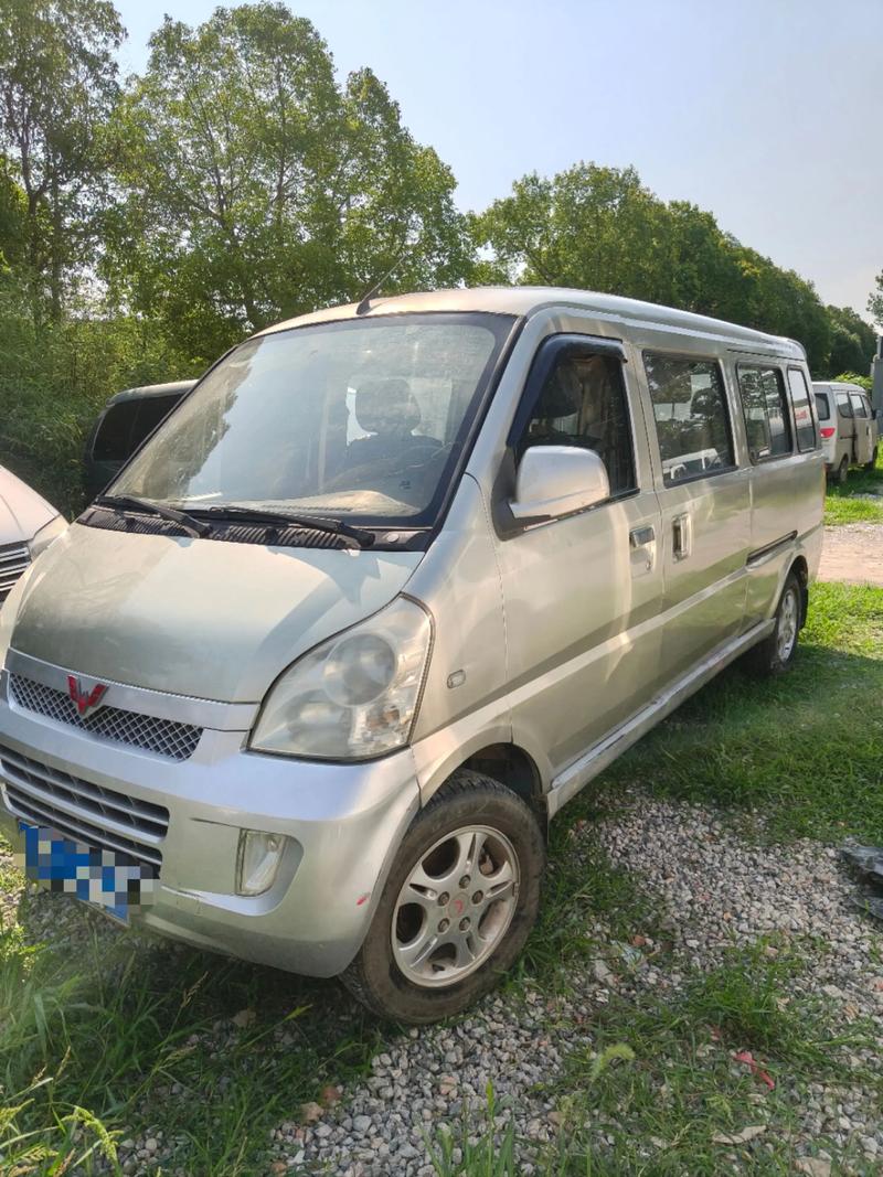 五菱波波车价格及图片(五菱turbo价格)