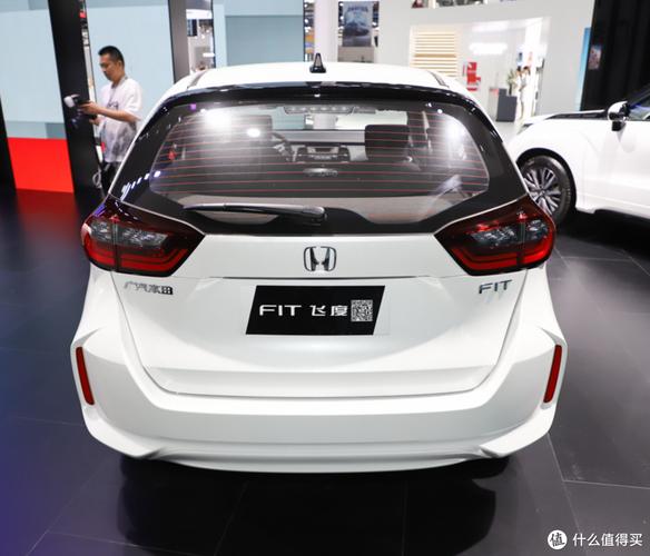 本田小轿车5万一8万自动挡 本田自动挡小型车58万