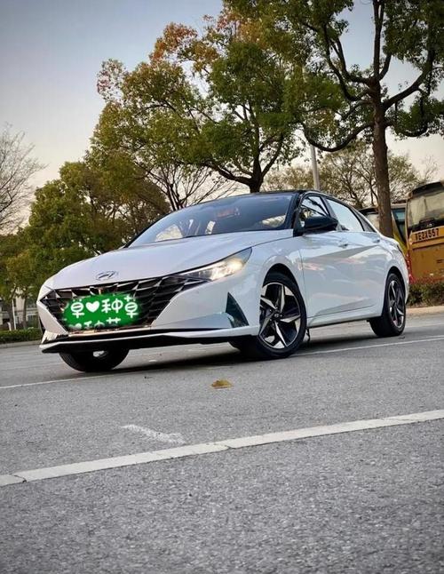 北京现代伊兰特第七代尊贵版,北京现代伊兰特2021款第七代