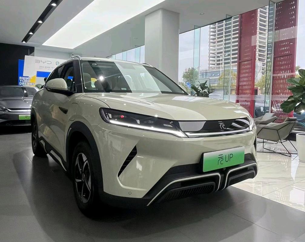 【比亚迪新能源汽车元suv价格,比亚迪新能源suv新款】