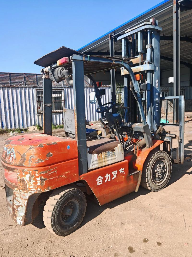 叉车多少钱一辆 叉车多少钱一辆35吨升4米高