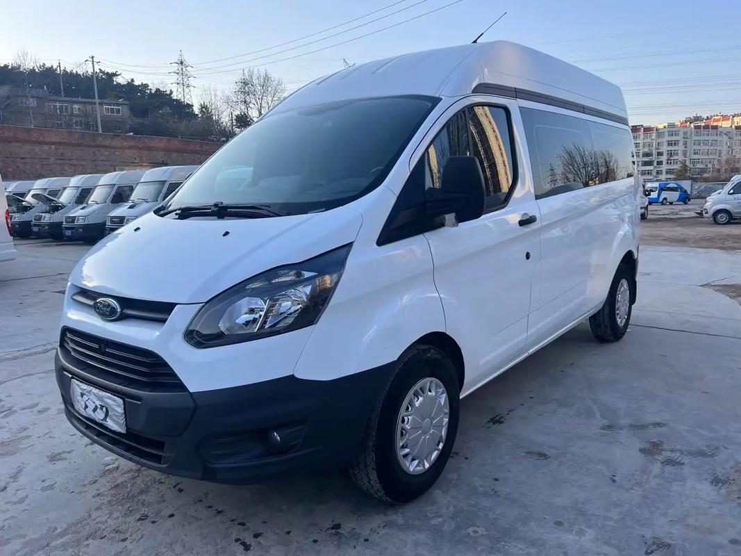 江铃福特全顺六座商务车/江铃福特全顺20t六座柴油车