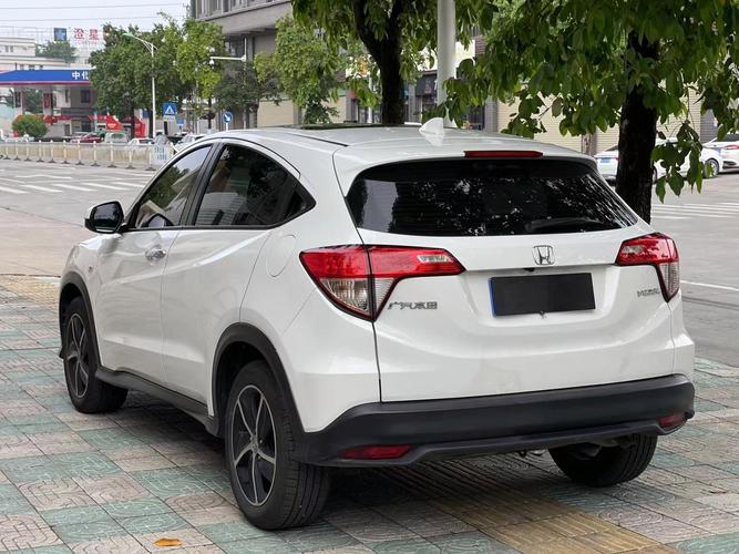 本田缤智2021款报价及图片(本田缤智报价图片易车网)