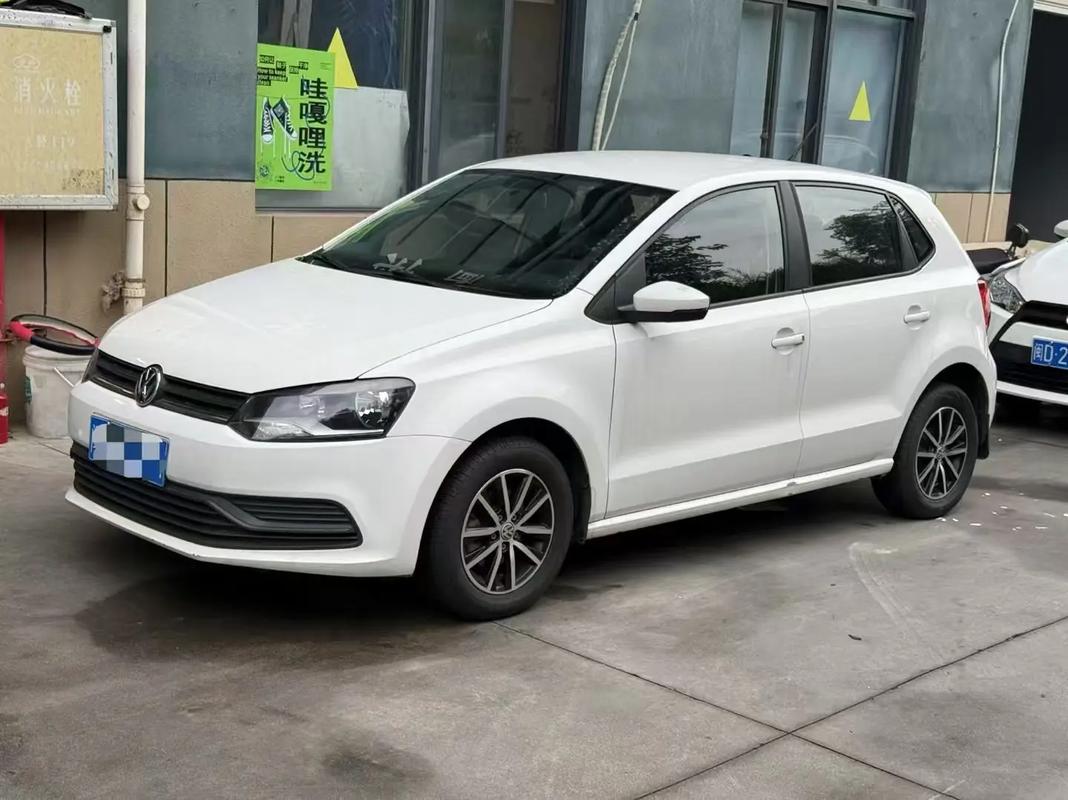 两厢波罗的价格及图片/两厢菠萝车报价