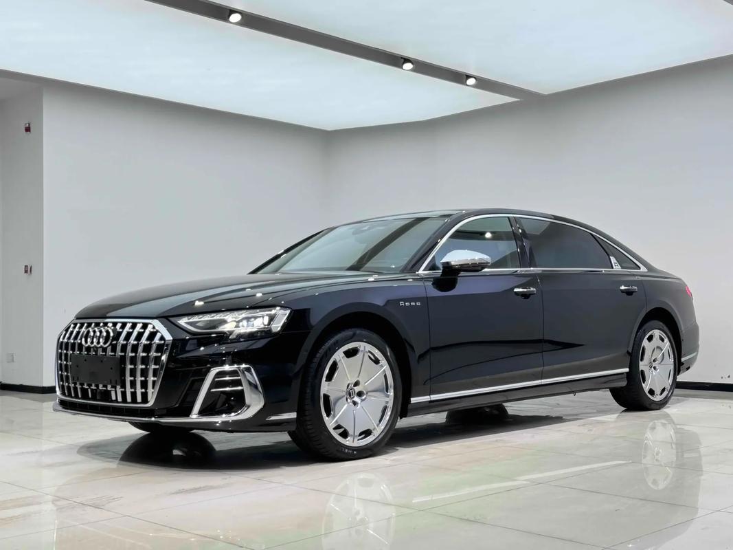 奥迪a8l2022款霍希版 2021款奥迪a8豪华版