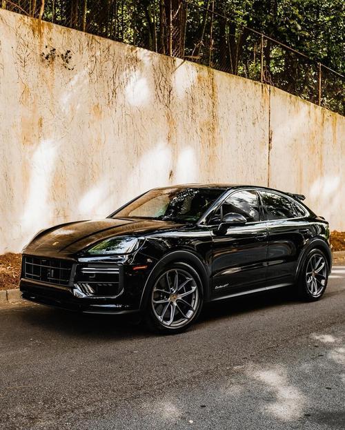 卡宴turbo,卡宴turbos和gt哪里不一样