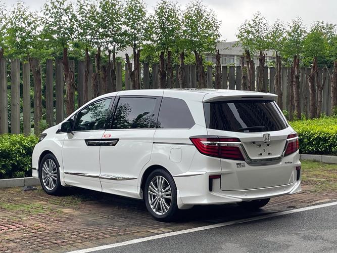 本田七座商务车艾力绅/本田suv车型7座艾力绅