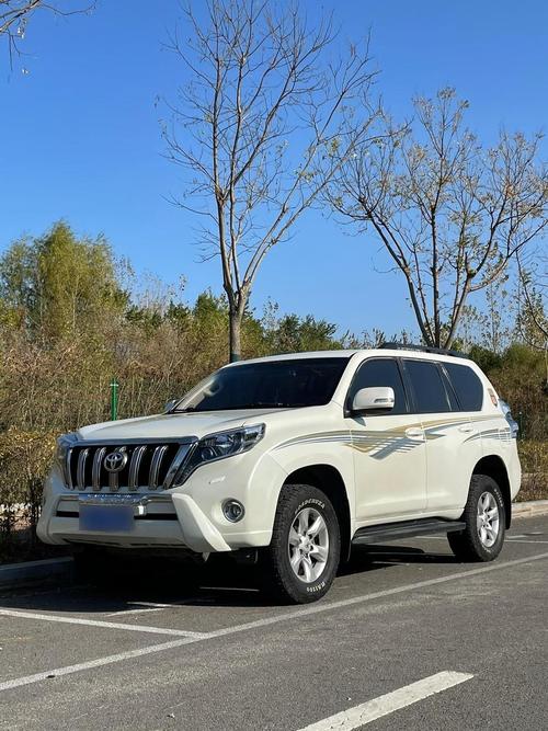 丰田霸道越野车,丰田霸道越野车报价及图片