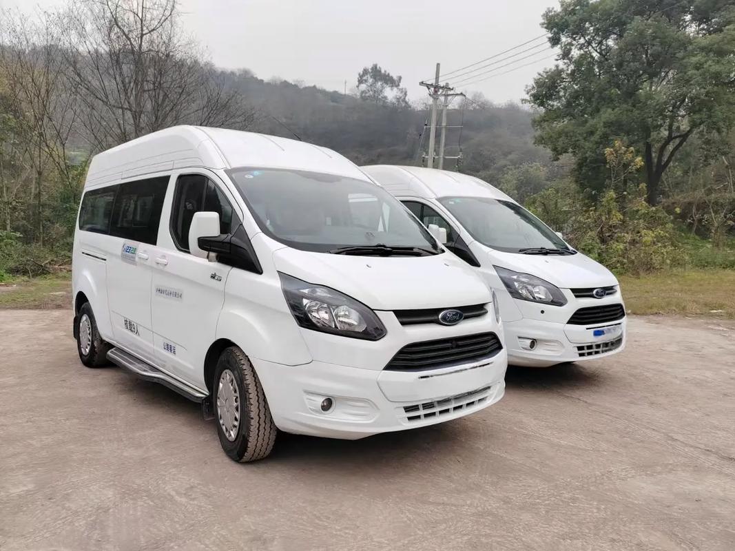 江铃福特9座小型客车(江铃福特9座小型客车价格)